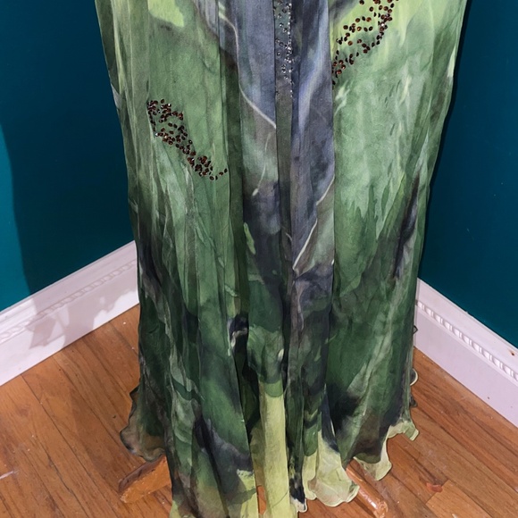 Cecelia De Bucourt Chain Dress - Picture 6 of 9